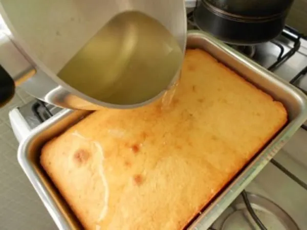 15 Receitas de Calda para Molhar Bolo