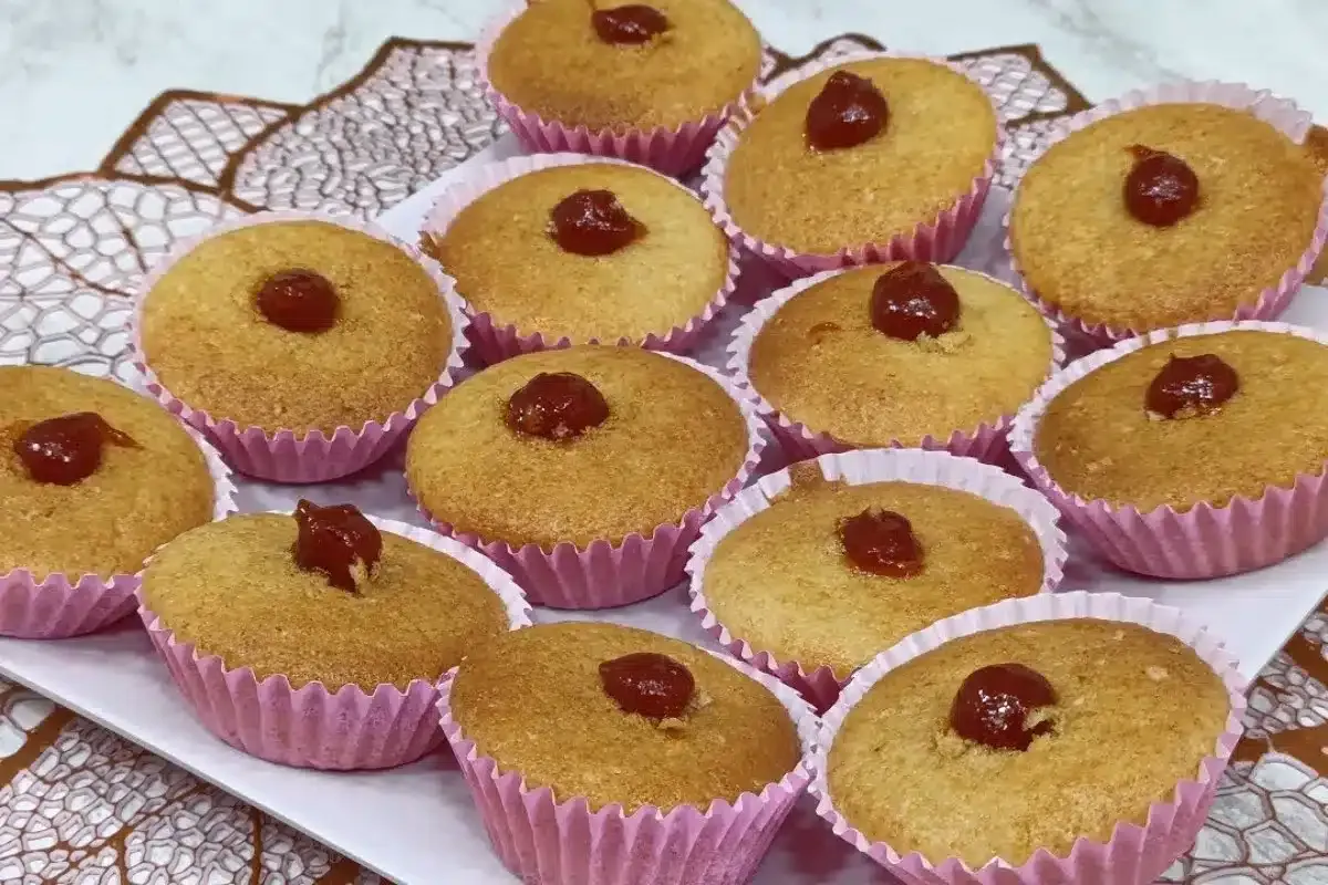 Aprenda a fazer bolinhos Ana Maria igual de padaria para ino