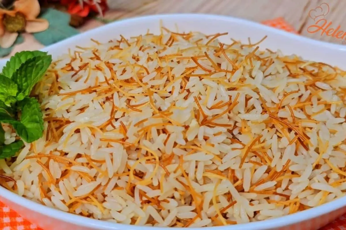 Arroz com macarrão ao estilo árabe delicioso, para diferenci