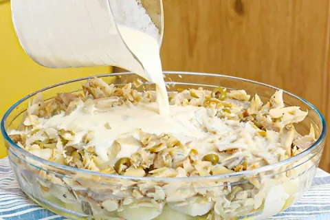 Bacalhau com molho branco um prato de natal delicioso para s