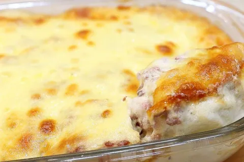 Batata cremosa no forno feita com poucos  ingredientes, para