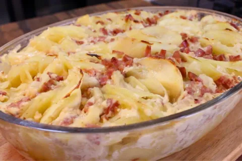 Batata gratinada de um jeito diferente, que vai deixar todos