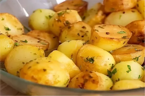 Batata sauté de restaurante macia e deliciosa para fazer na 