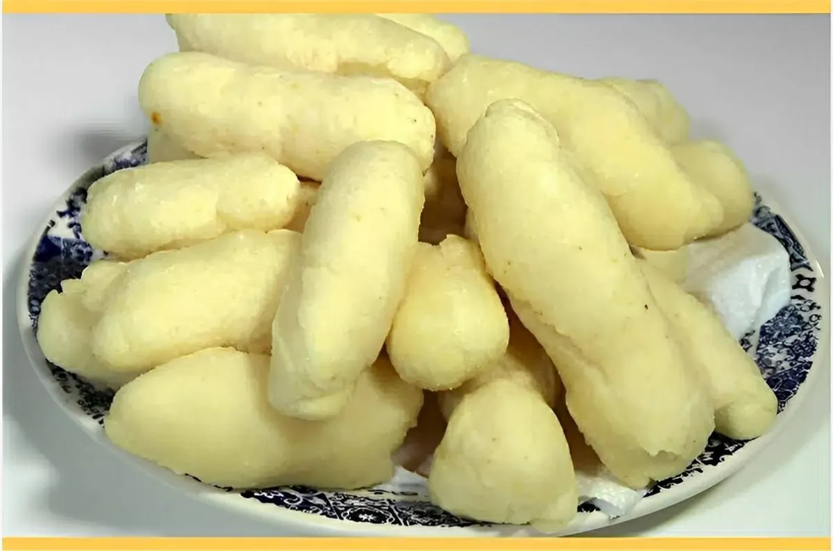 Biscoito de polvilho frito que fica maravilhoso e se fritar