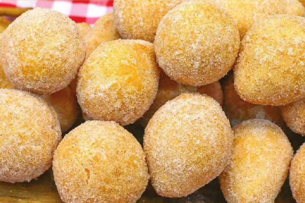 Biscoito suiço: bolinho de chuva de polvilho delicioso e fác