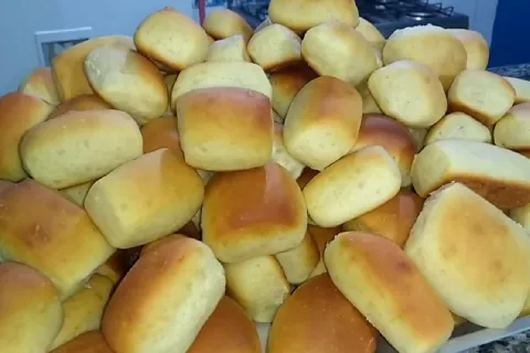 Bisnaguinha caseira bem fofinha e macia que rende para seman