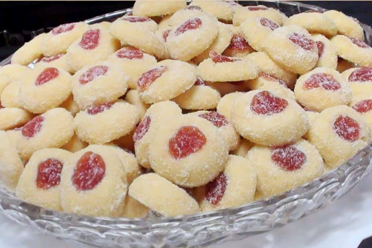 Bolachinha amanteigada que não dá para comer uma só de tão g
