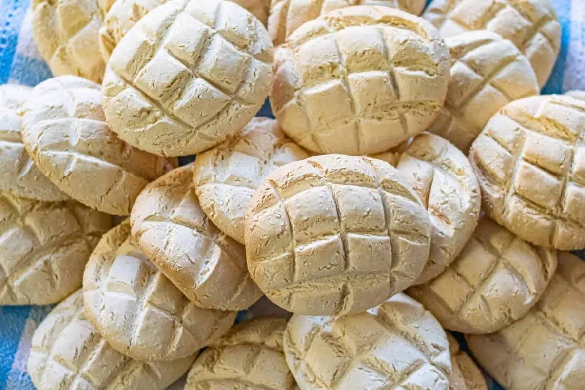 Bolachinha caseira fácil de fazer que desmancha na boca e dá