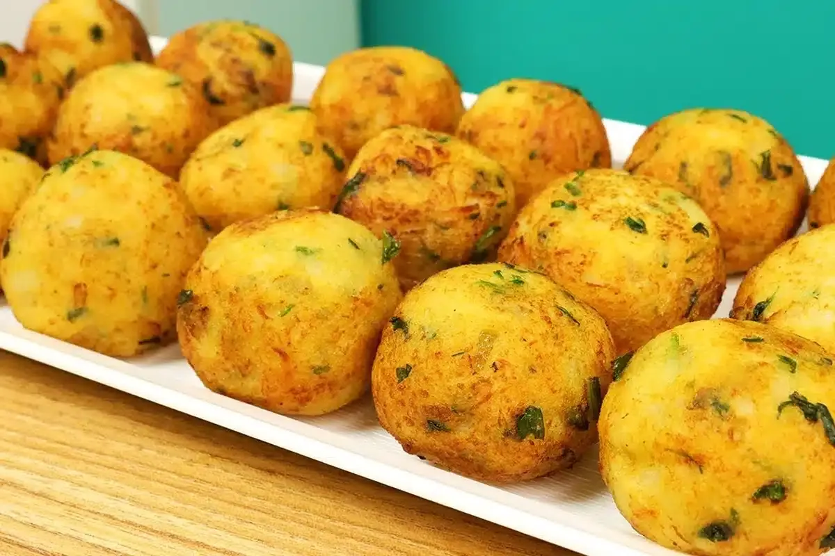 Bolinho de batata com frango: fica mais gostoso que coxinha