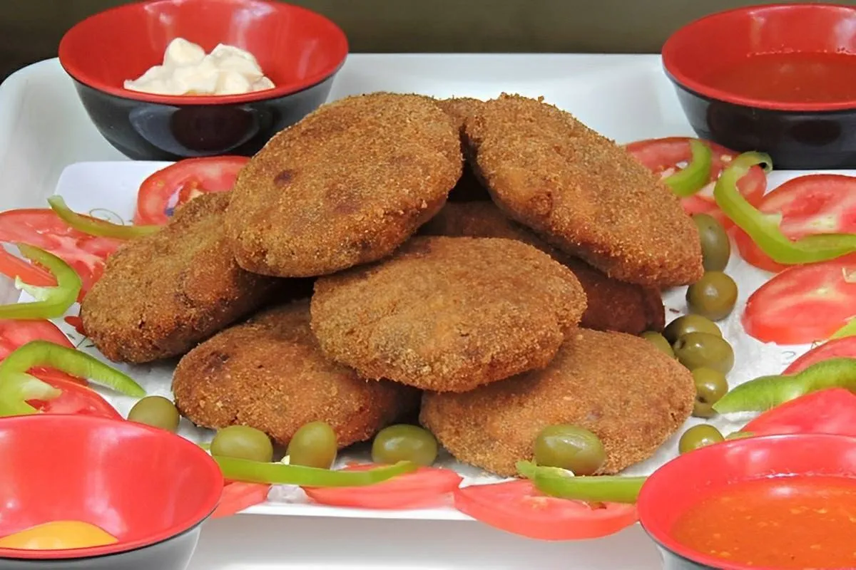 Bolinho de carne de feira esse bolinho fez muito sucesso nos