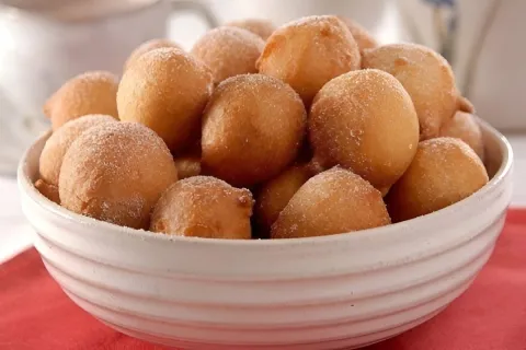 Bolinho de chuva da vovó essa é a receita que minha avó fazi