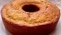 Bolo amanteigado de banana com canela fofinho e cheiroso, um