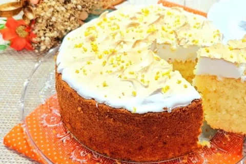 Bolo amanteigado de limão: uma sobremesa irresistível com um