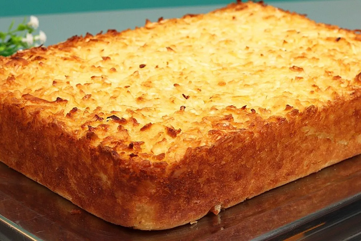 Bolo de aipim com coco super fofinho e com uma cremosidade i