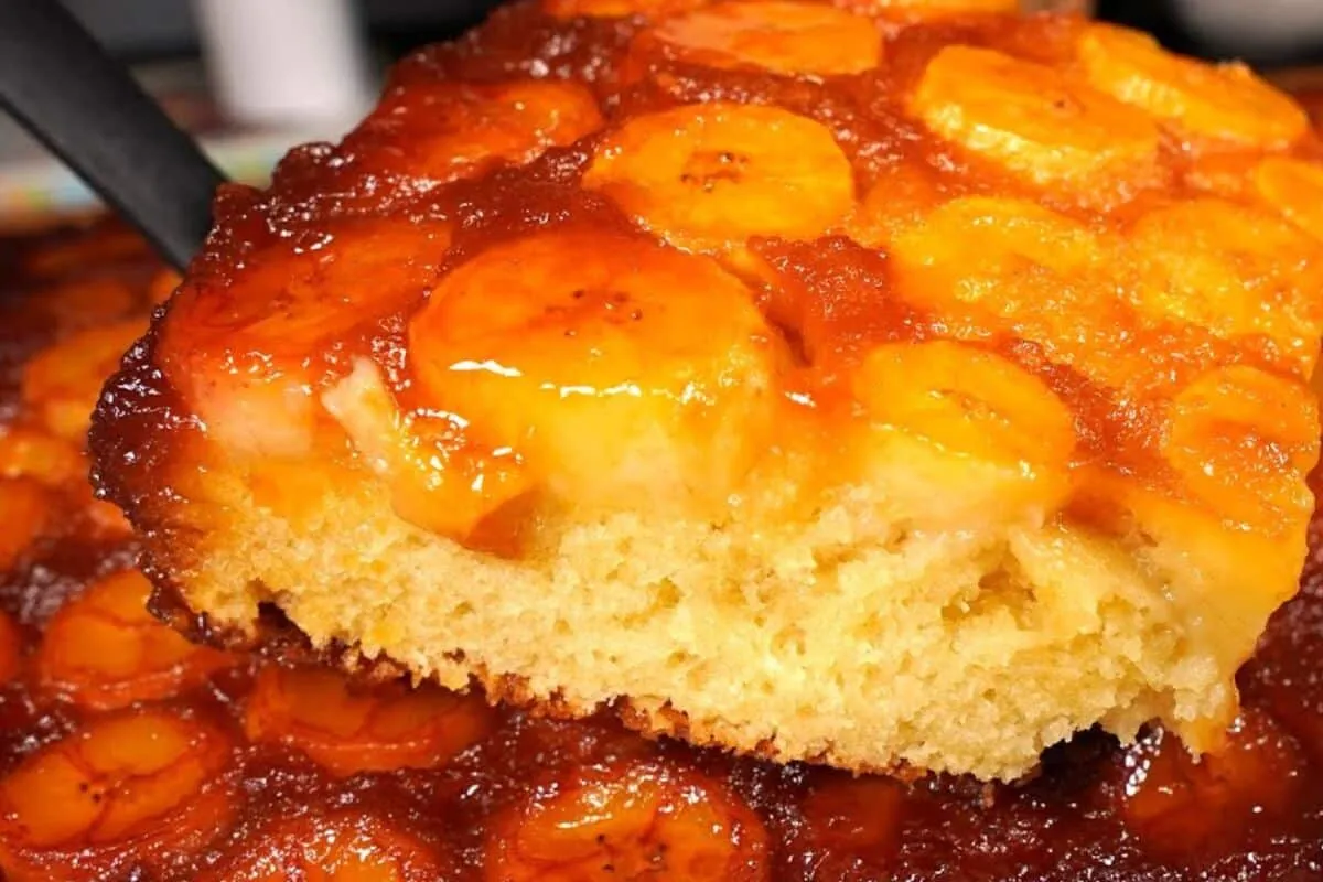 Bolo de banana com caramelo: fofinho e fácil de fazer, bolo