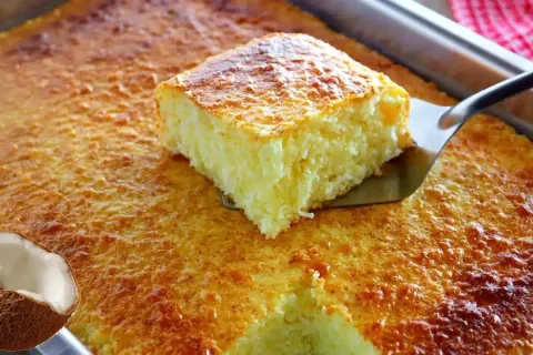 Bolo de coco sem farinha perfeito e muito fofinho para um ca