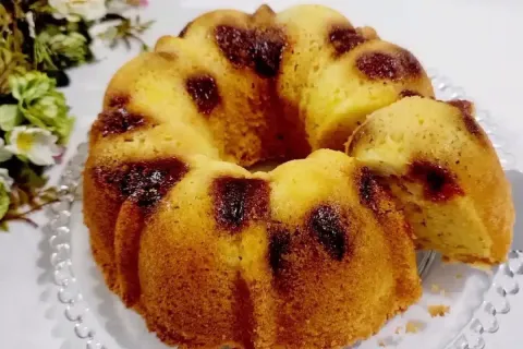 Bolo de fubá fofinho e com aquele gostinho de receita de sít