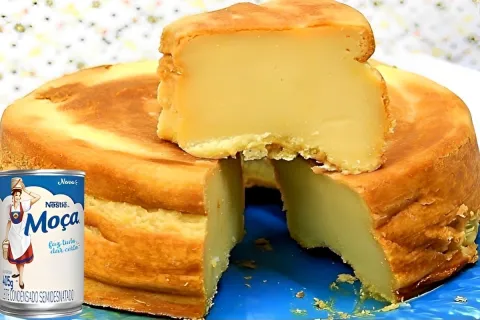 Bolo de Leite Moça um bolo cremoso que parece um pudim e mui