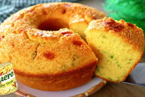 Bolo de milho salgado de latinha fofinho que fica uma delíci