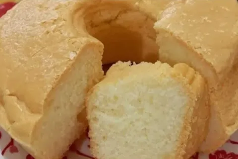 Bolo de tapioca fofinho e sem trigo, para substituir o pão e
