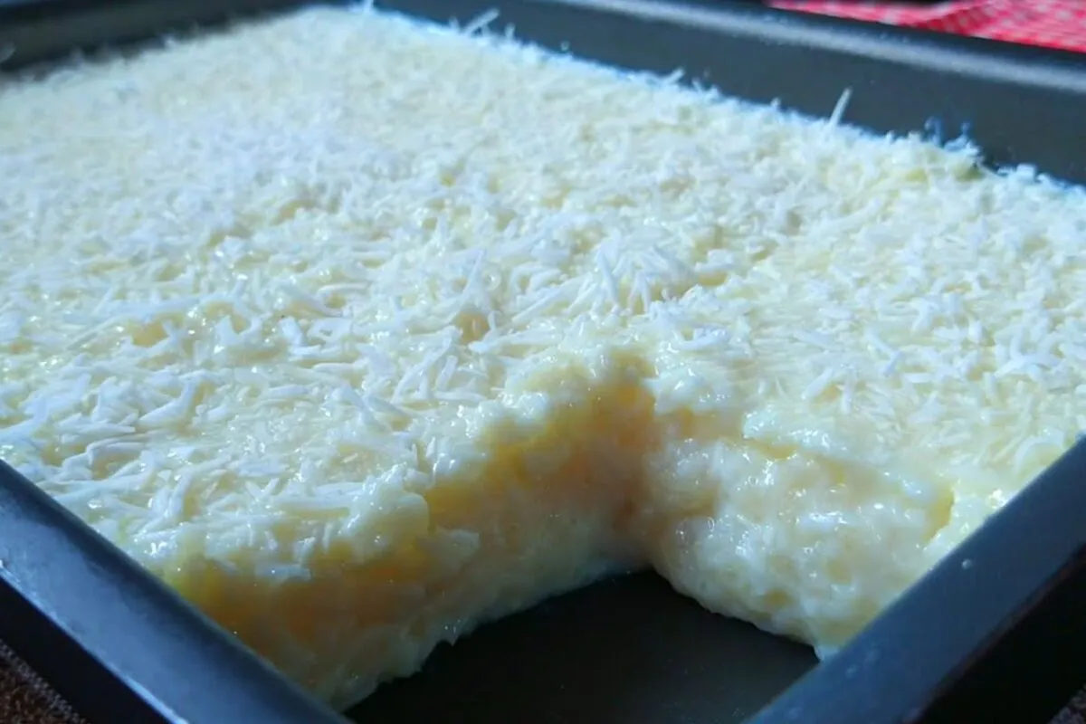 Bolo de tapioca: uma receita super cremosa com coco que vai