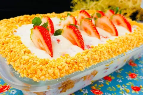 Bolo gelado de panetone: delicioso para o Natal, com sabor d