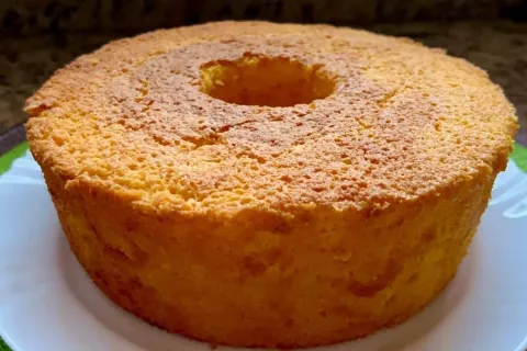 Bolo grande sem farinha, que não trigo e fica muito fofinho 