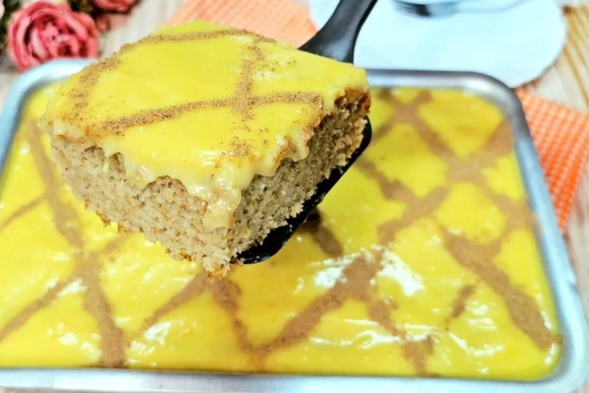 Bolo indiano com farinha de rosca super cheiroso e com um re