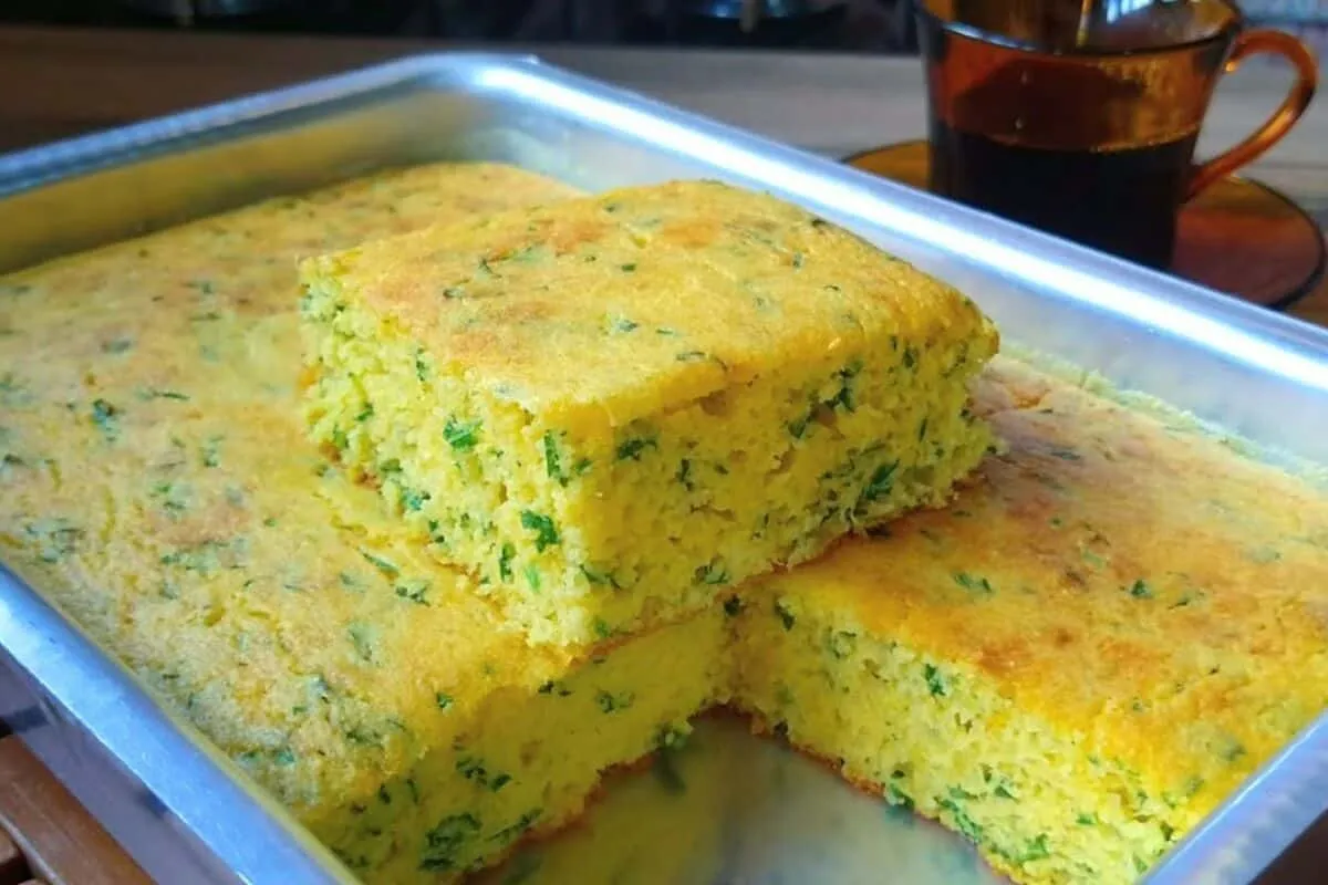 Bolo salgado sem farinha de trigo, feito no liquidificador e