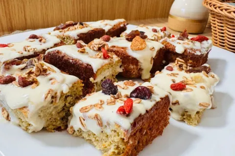 Bolo sem açúcar e sem farinha: receita saudável e deliciosa 