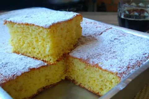Bolo sem farinha de trigo e sem óleo: é só misturar, bolo al