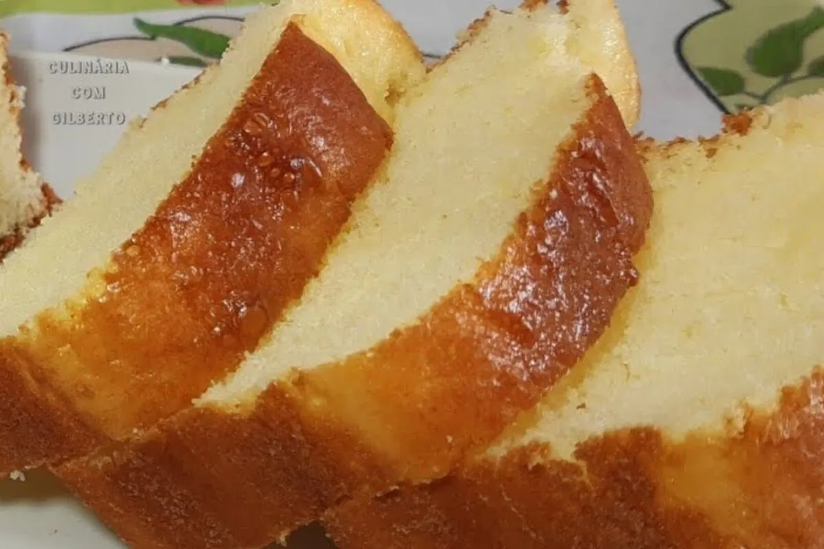 Bolo sem trigo, que fica extremamente fofinho e é ideal para