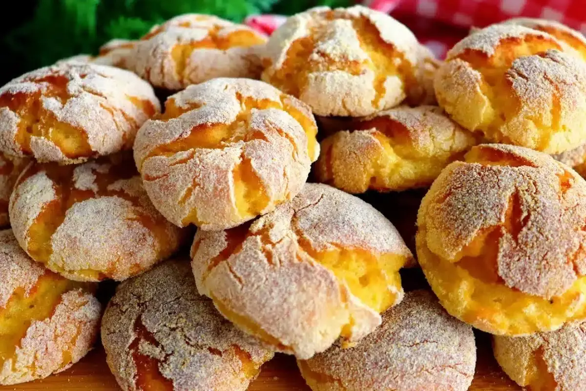 Broinhas de fubá cozido com aquela receita tradicional que f