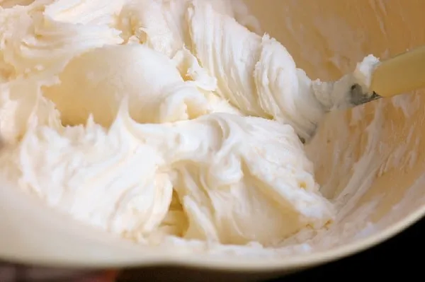 Buttercream Acetinado – A Cobertura Perfeita