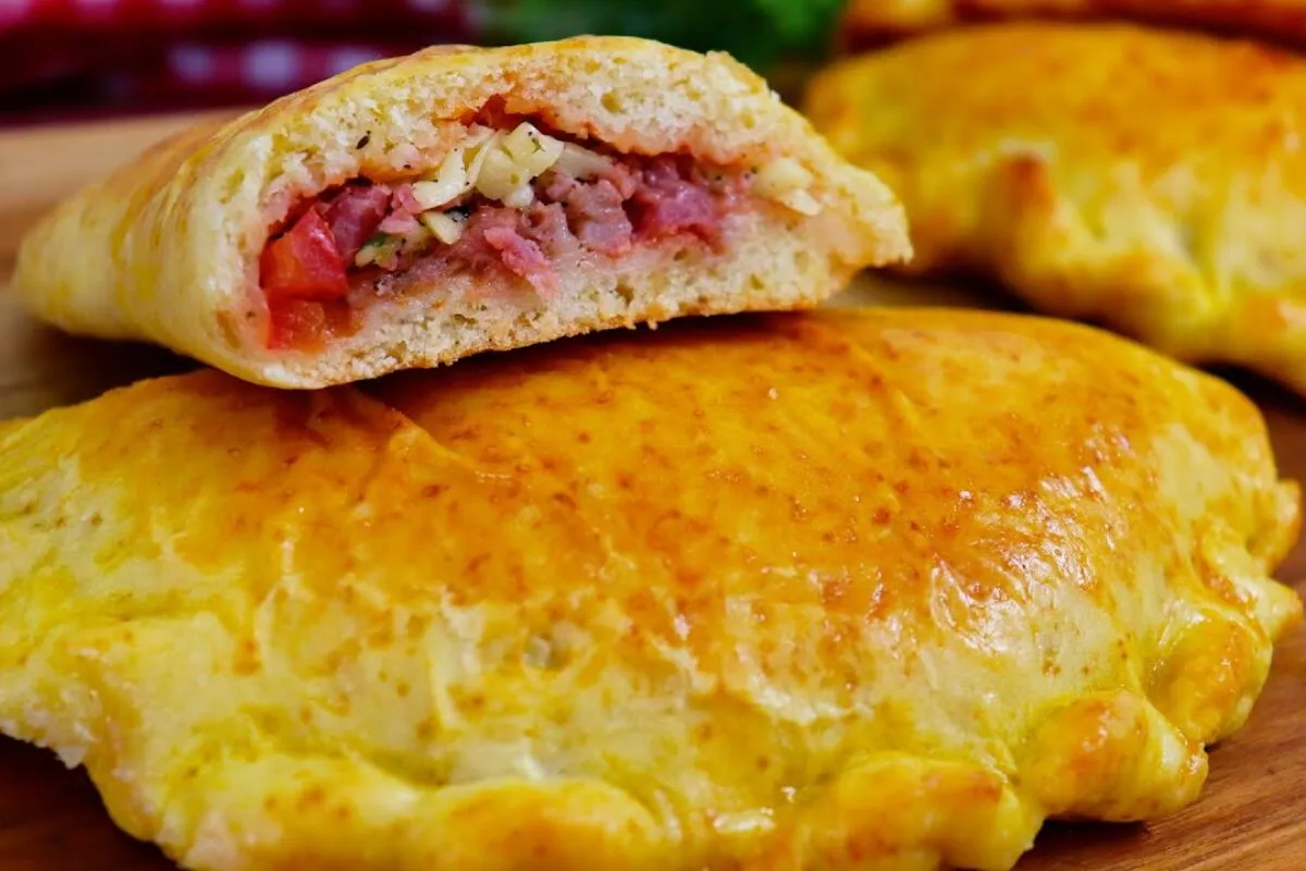 Calzone rápido e fácil: essa receita deixa essa massa muito