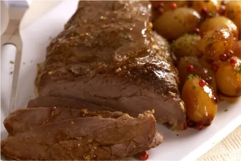 Carne assada na panela de pressão fica deliciosa e toda sua 