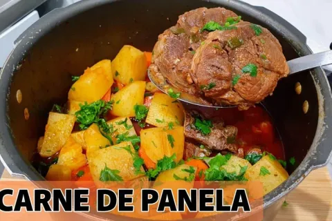 Carne de panela feita com músculo e batatas na pressão, supe