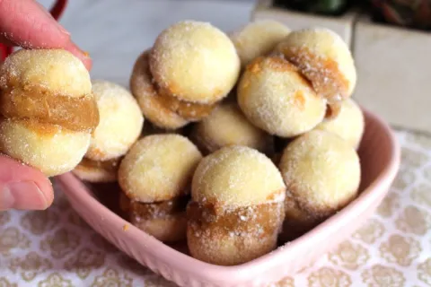 Casadinho de doce de leite para servir como um docinho espec
