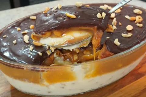Charge na travessa, uma sobremesa de amendoim incrível e mui