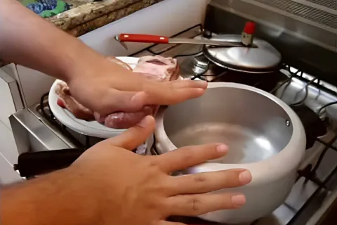 Churrasco na panela de pressão simples e prático perfeito pa