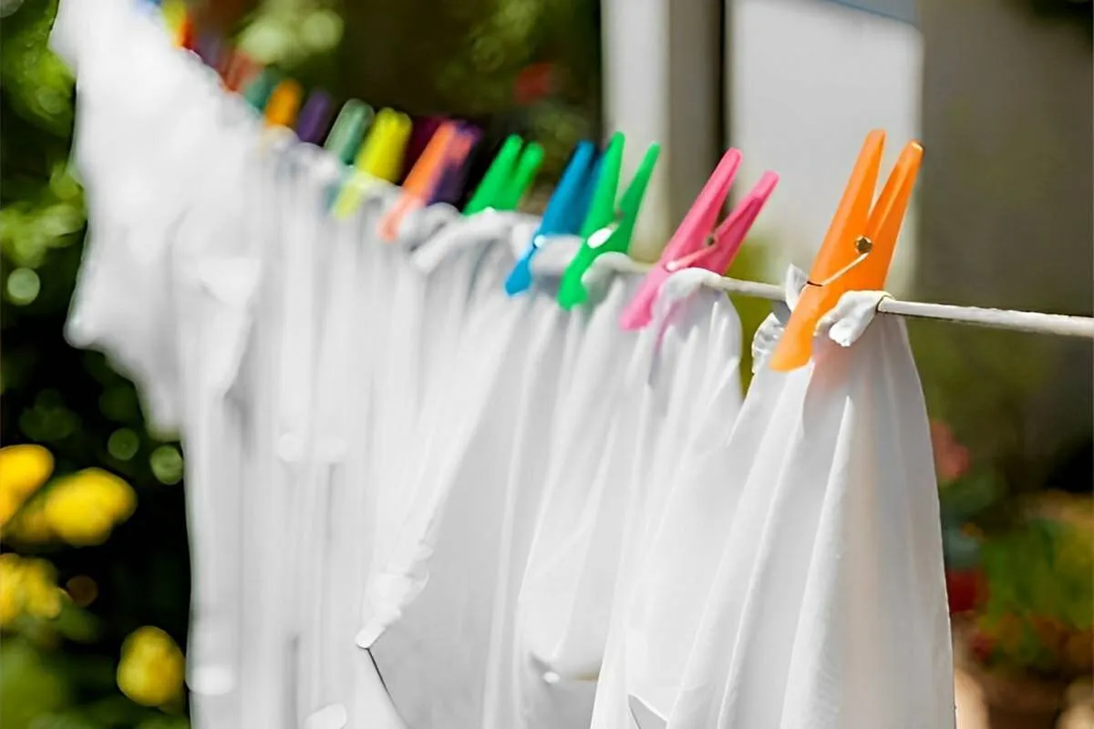 Clareador de roupas caseiro: seu varal muito mais branco e p