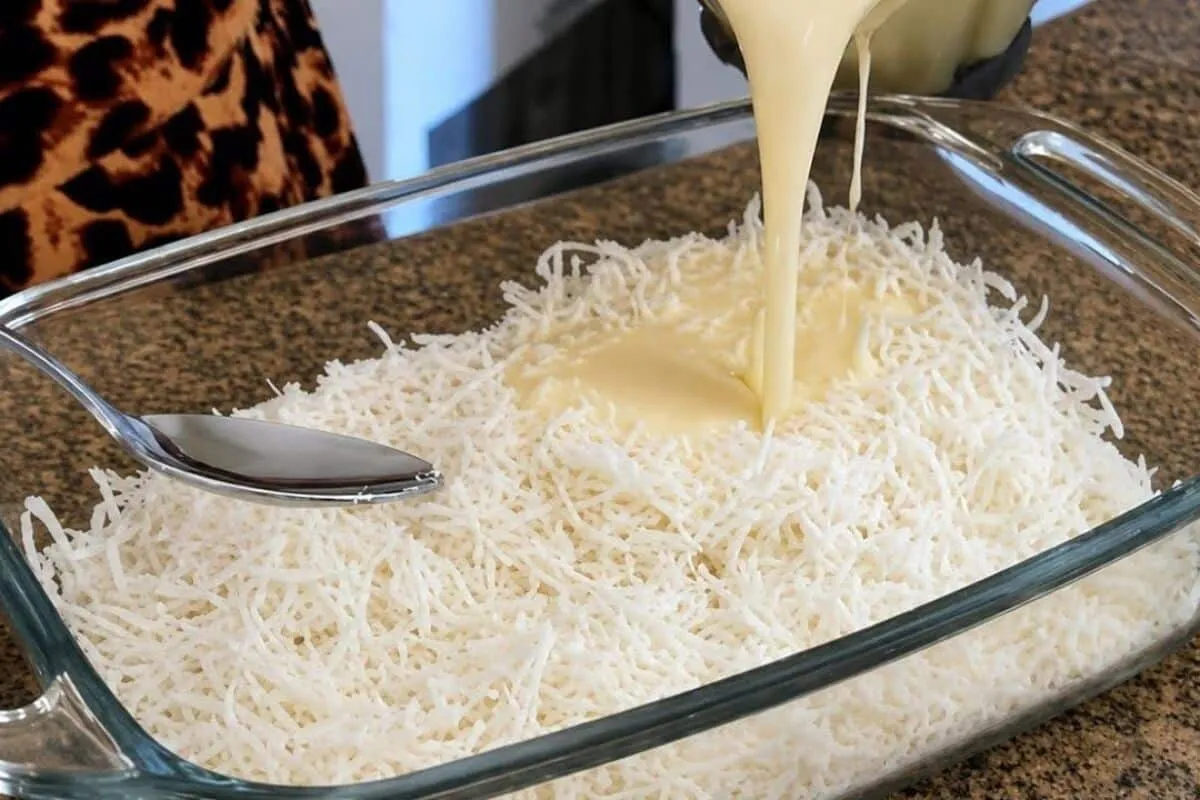 Cocada de forno deliciosa e super cremosa por dentro, com aq