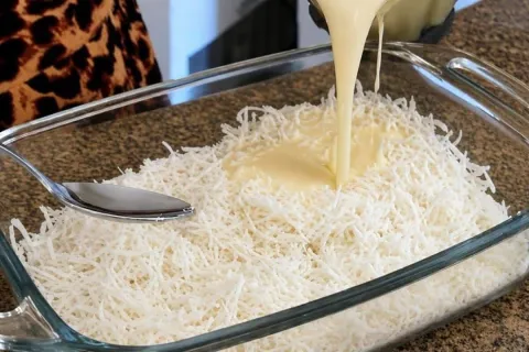 Cocada de forno deliciosa e super cremosa por dentro, com aq