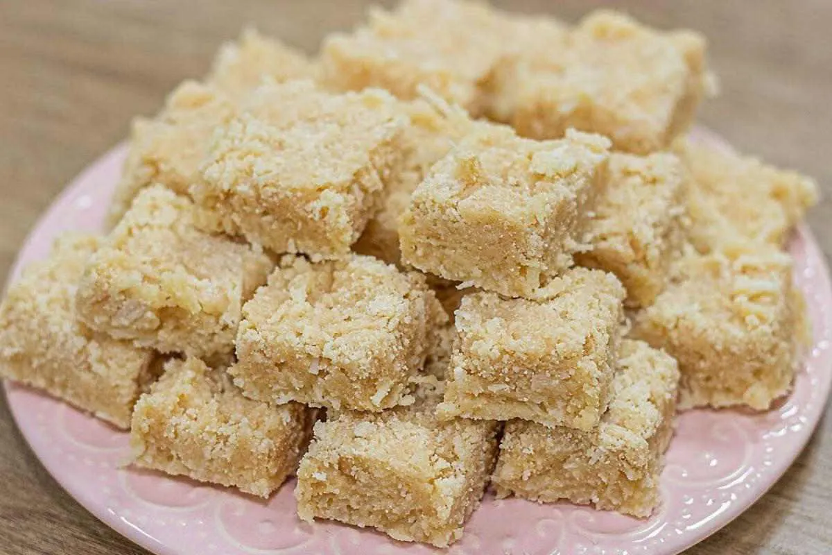 Cocada mineira de leite ninho um docinho que vai bem em qual