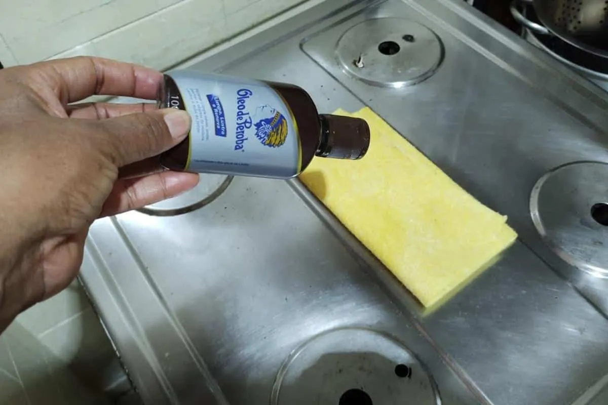 Como deixar o fogão brilhando e limpo: dica para antes e dep