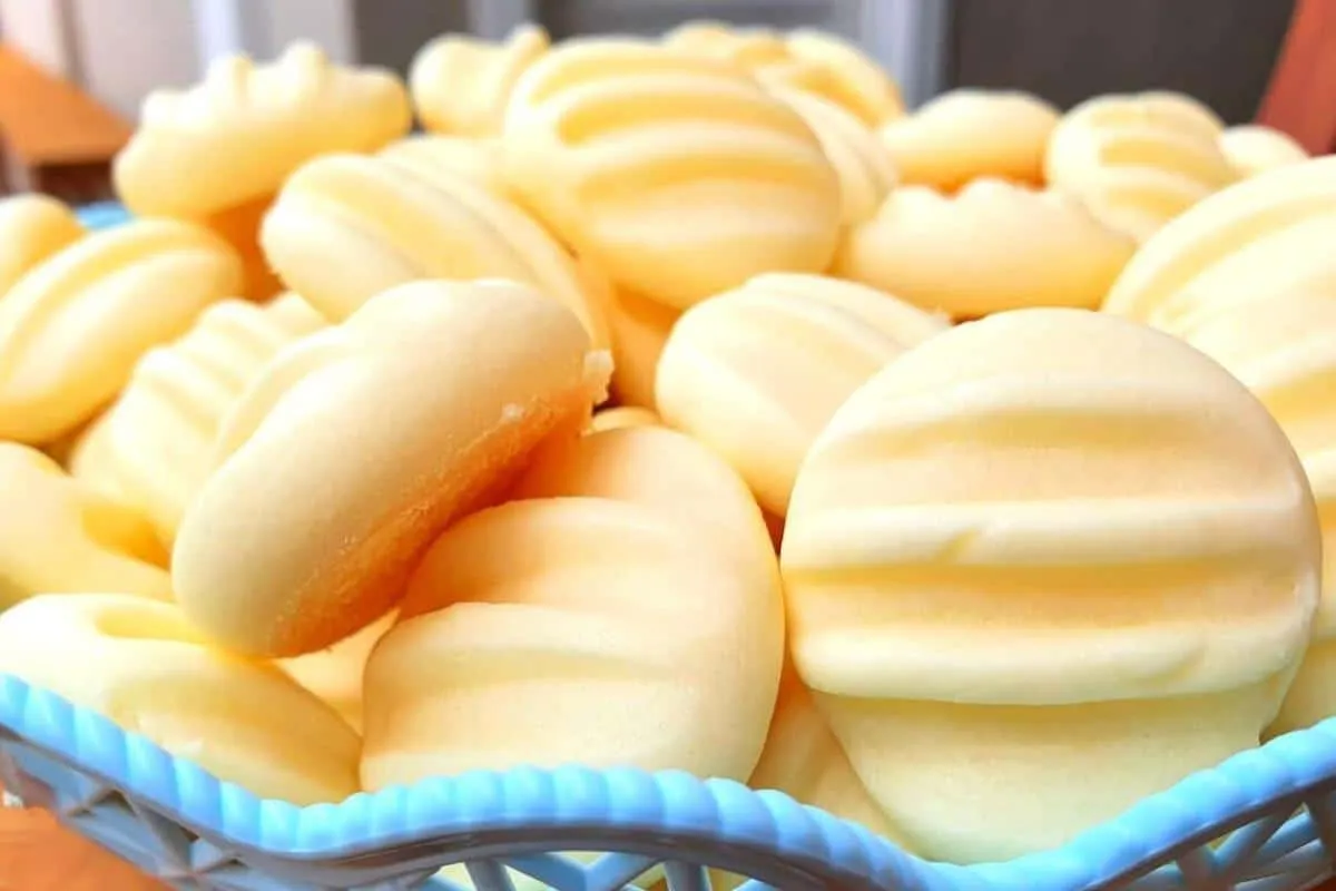 Como fazer biscoitinho de leite condensado que desmancha na