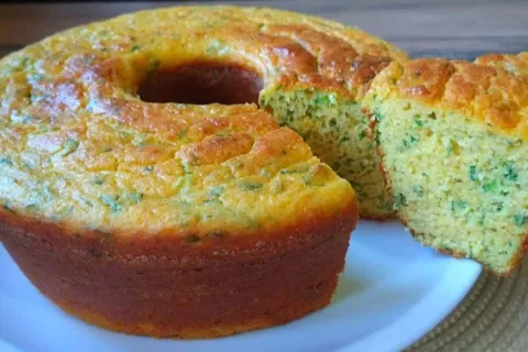 Como fazer bolo salgado sem trigo bem leve e temperadinho