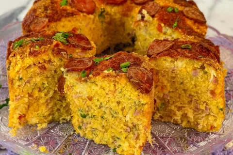 Como fazer bolo salgado sem trigo fofinho e cheio de sabor