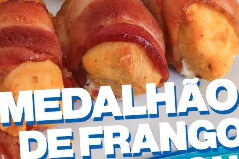Como fazer medalhão de frango com bacon suculento e douradin