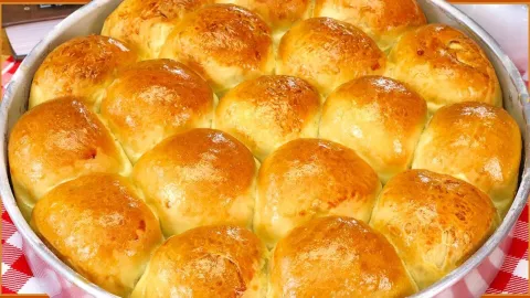 Como fazer pão de leite caseiro fácil e econômico para o caf